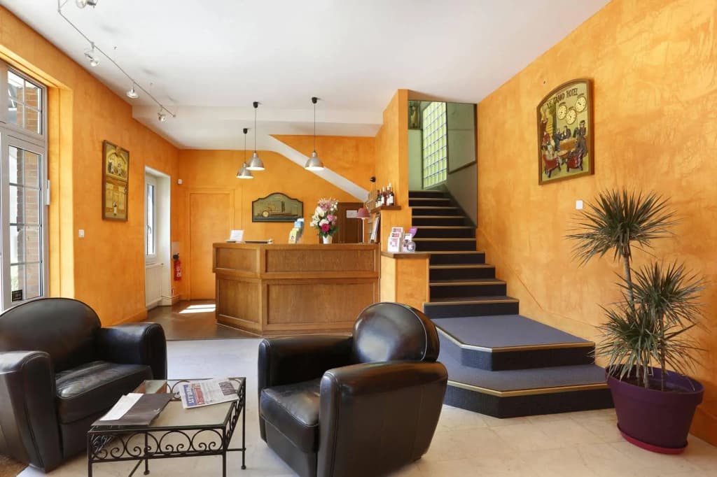 Hôtel Les Tilleuls, Bourges - Photo 2