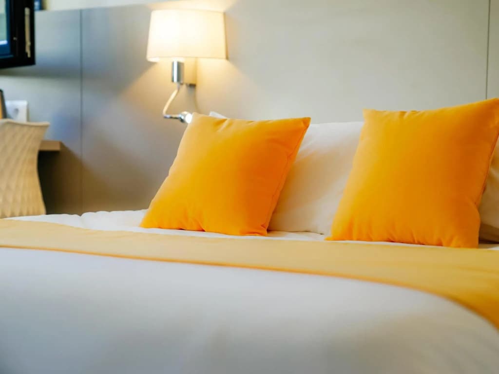 Hôtel Kyriad Lille Nord - Roncq - Photo 2