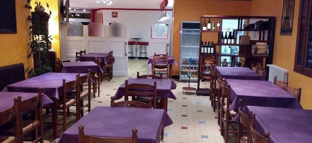 Café De La Place - Photo 4