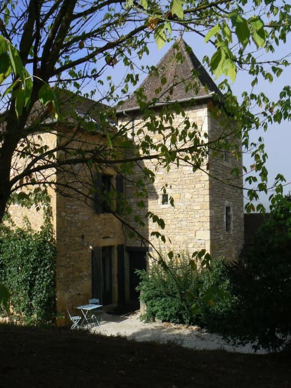 Hotel La Bastie D Urfe - Photo 1