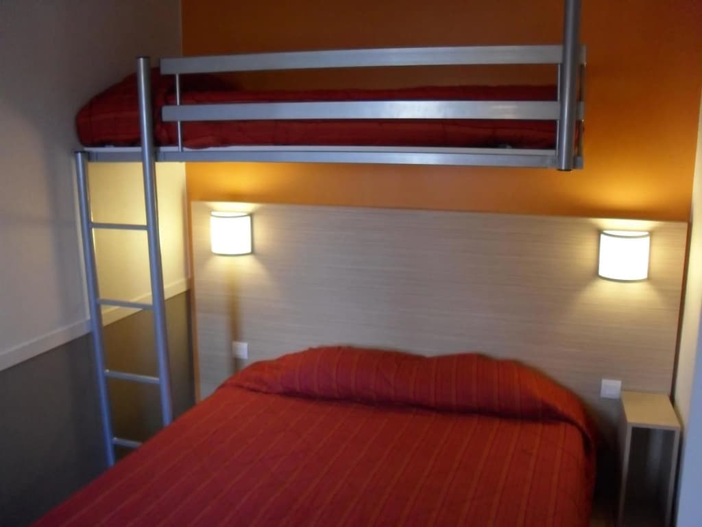 Hôtel Premiere Classe Metz Technopole - Photo 2