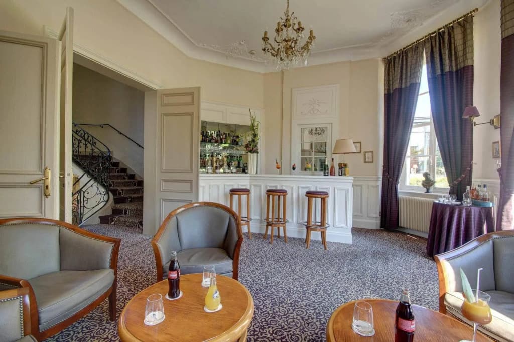 Hôtel Château Cléry - Photo 2
