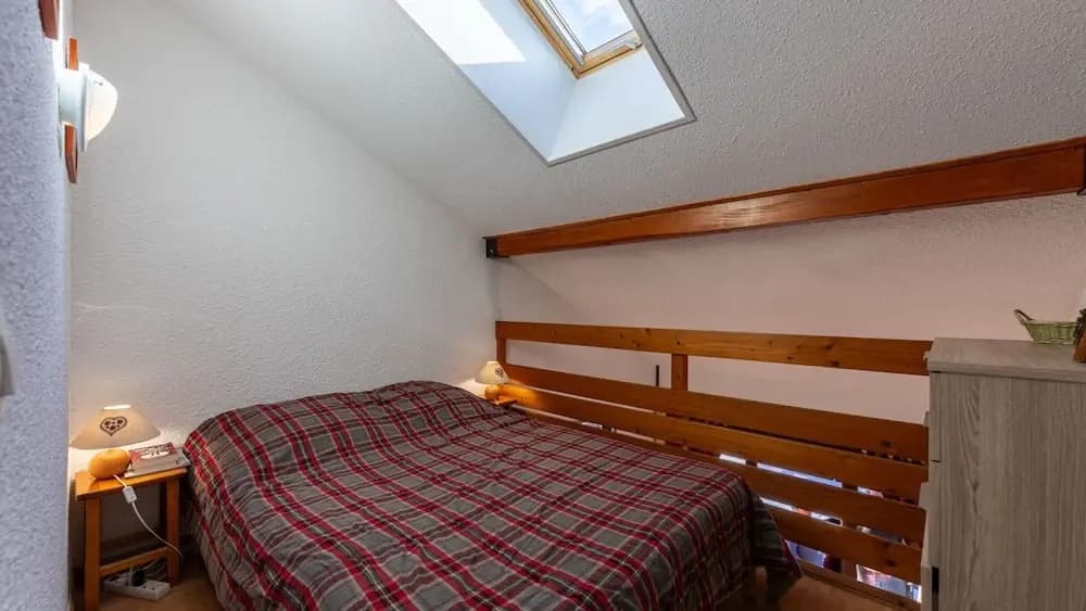 Apartment in Morillon Near Ski Slopes - Photo 4
