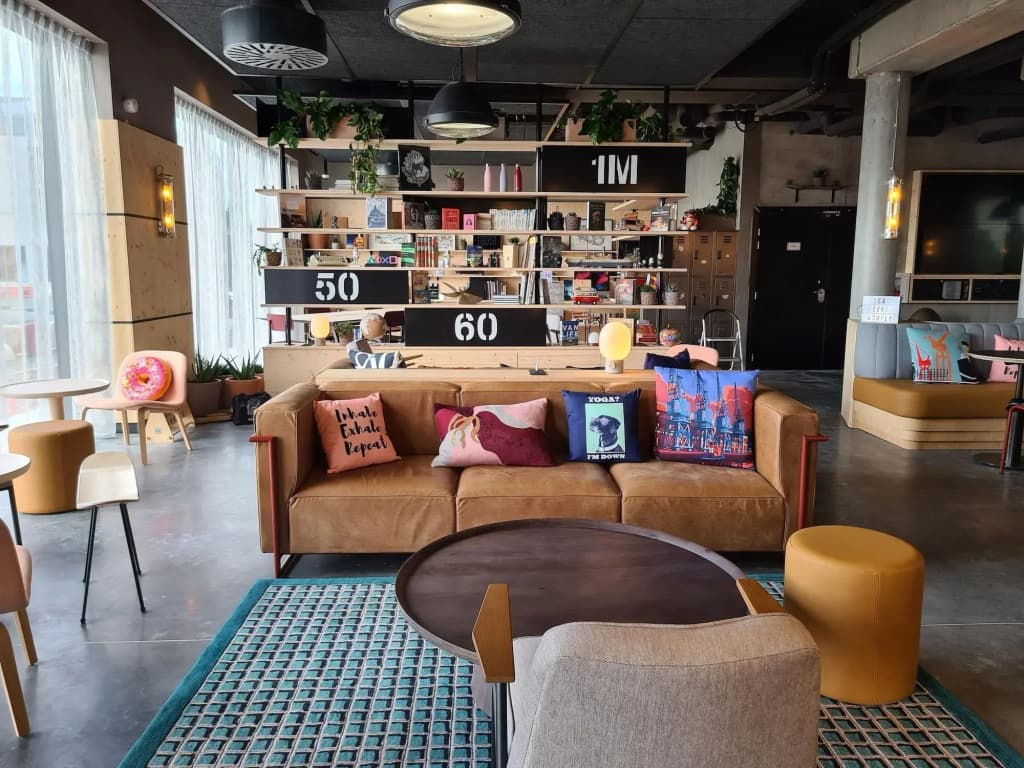Moxy Bordeaux Hotel - Miniature 8