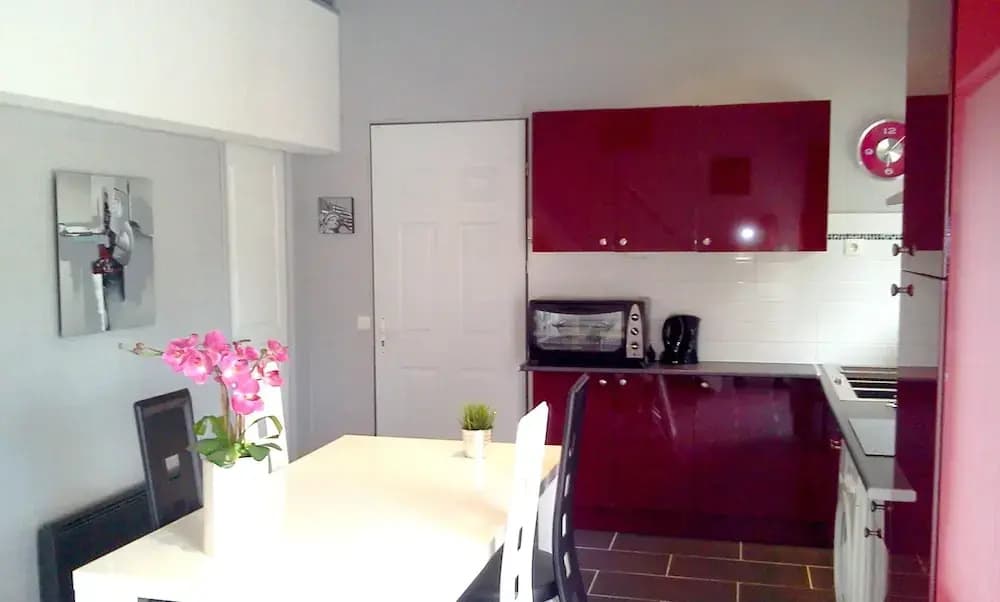 House With one Bedroom in Rodes, With Furnished Terrace and Wifi - Miniature 8