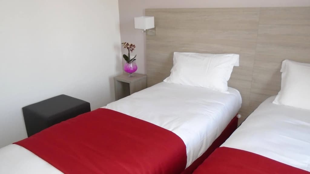 Hotel Fasthome - Photo 2