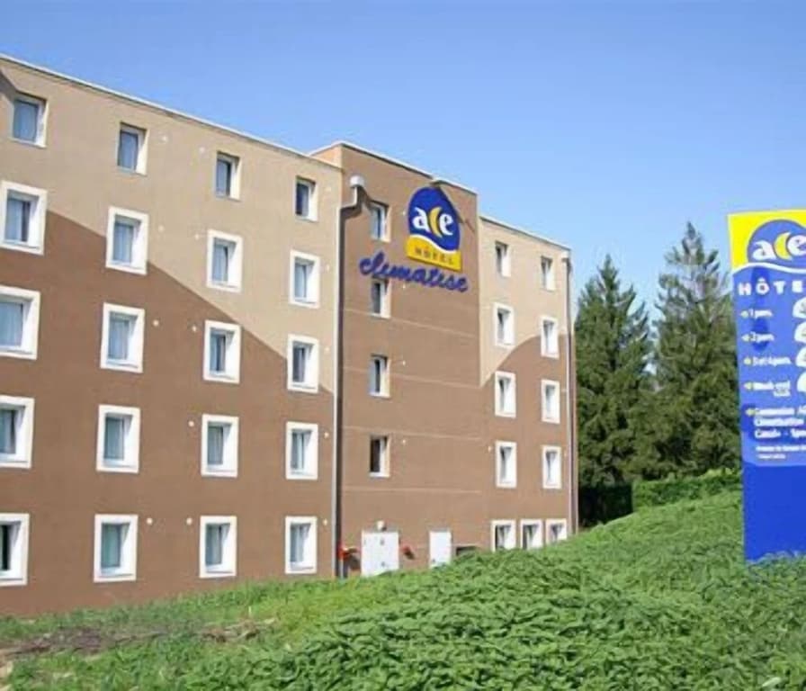 ACE Hôtel Brive-la-Gaillarde - Photo 1