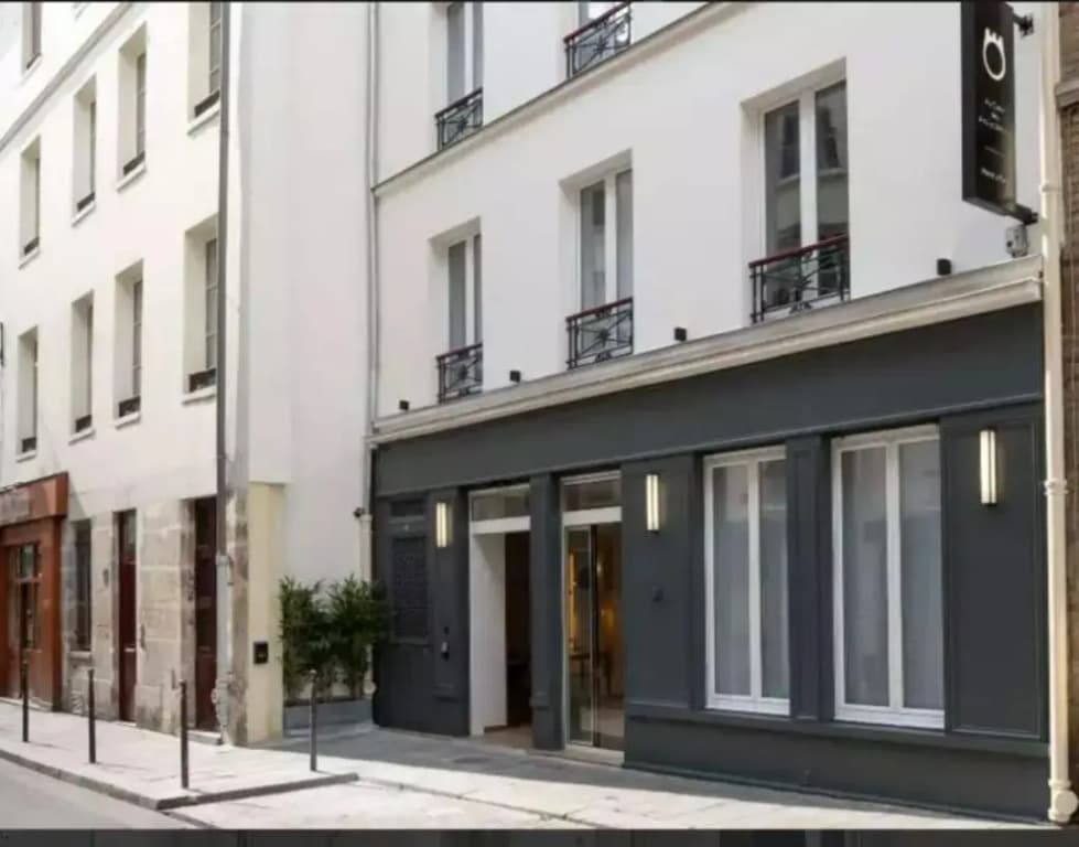 Hotel au coeur des Arts et Metiers - Photo 1