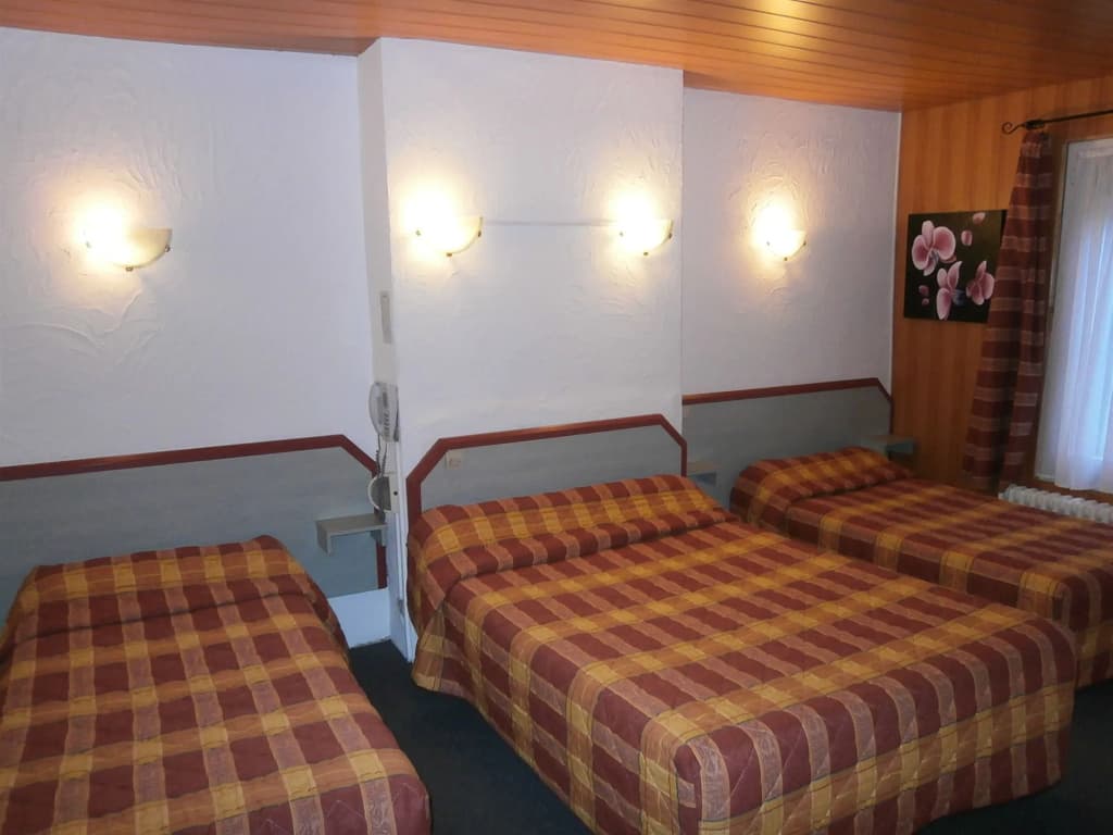 Hôtel Beauséjour - Photo 4