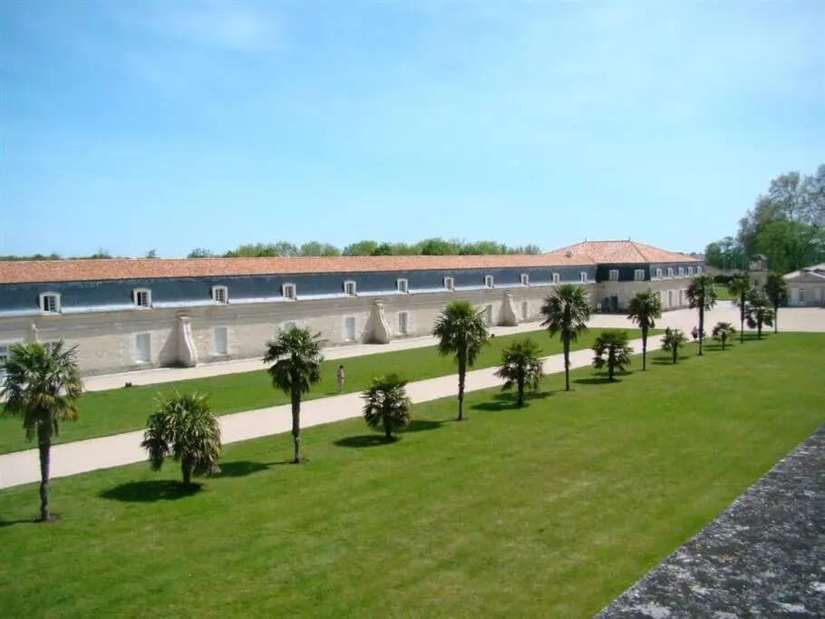 T2 meublé pour curistes, vacanciers et stagiaires - Photo 1