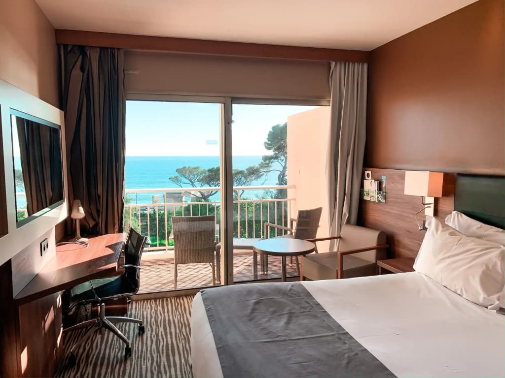 Radisson Hotel Cannes Seaside - Miniature 6