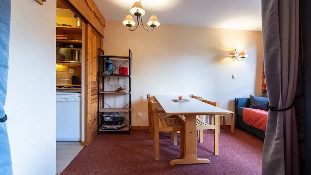 Apartment in Doucy Near Ski Slopes - Miniature 6