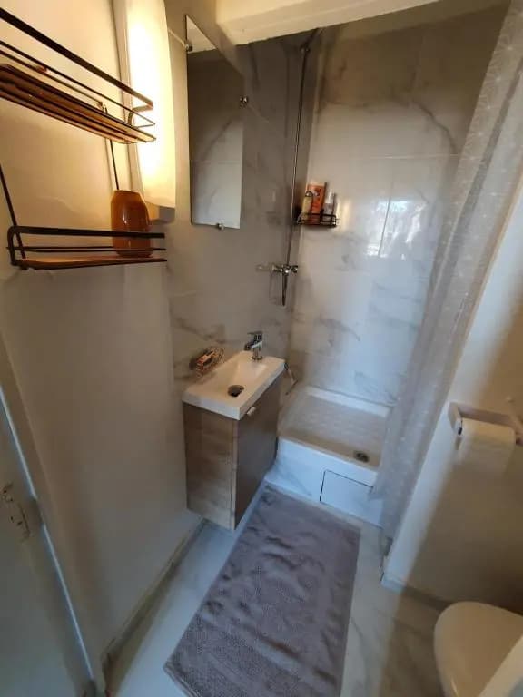 Studio mezzanine au cœur de Marseille LODI /BAILLE - Photo 4