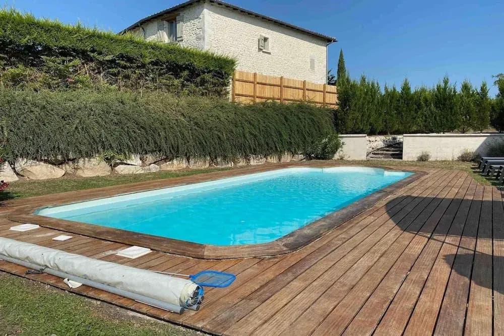 Villa With Pool in Dordogne Countryside - Photo 1