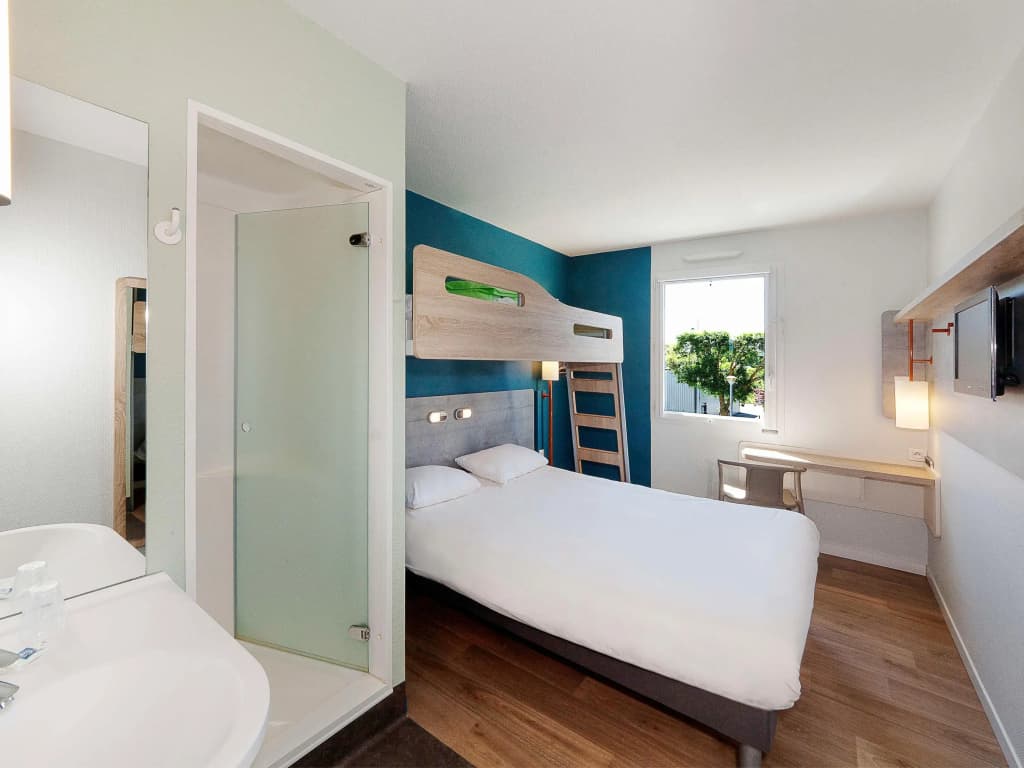Ibis Budget Saint Gaudens - Photo 2