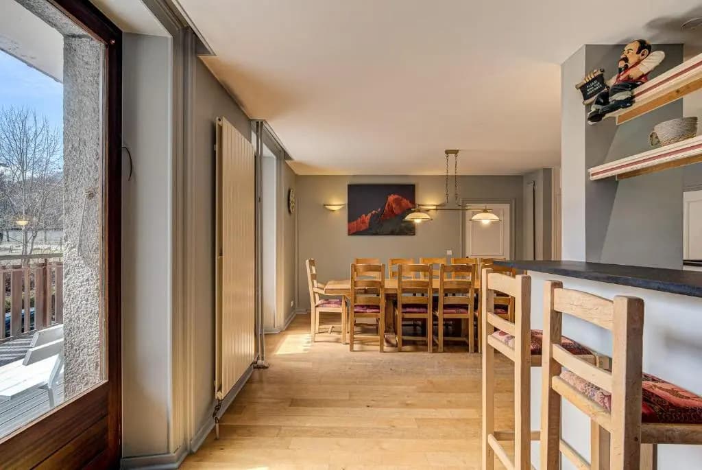 APARTMENT PRESIDENT - Alpes Travel - Central Chamonix - Sleeps 12 - Miniature 6