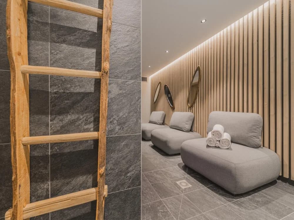 Apartment in Peisey With Stunning Mountain Views - Miniature 7