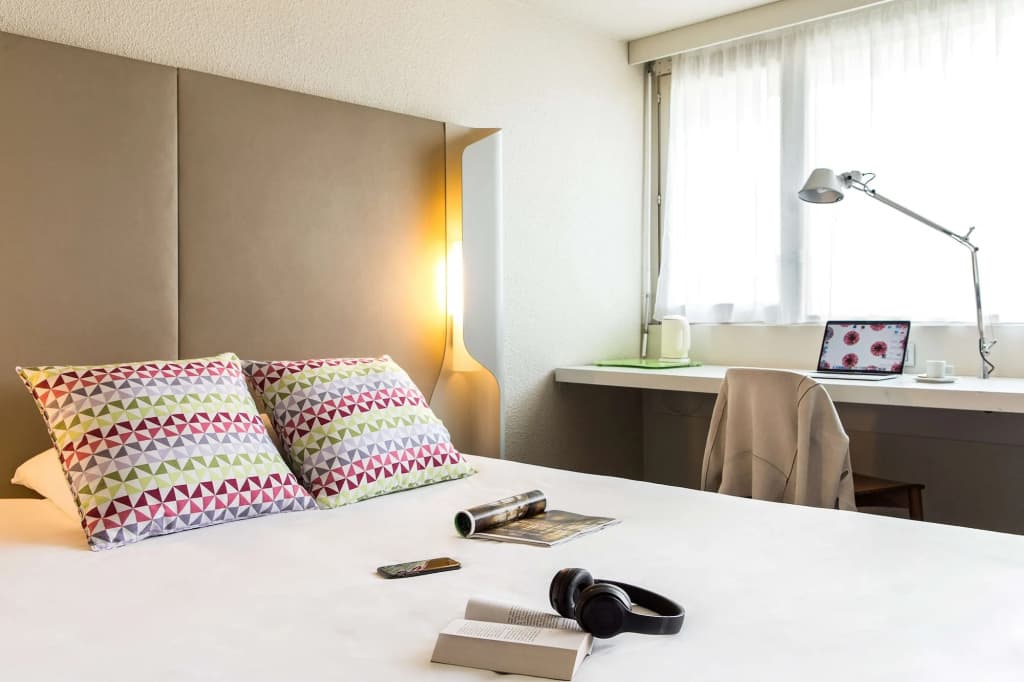 Hotel Campanile Conflans Sainte Honorine - Photo 2