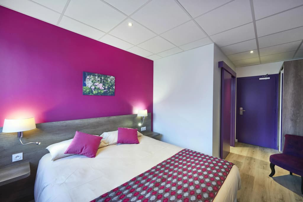 Cozy Hotel - Photo 2