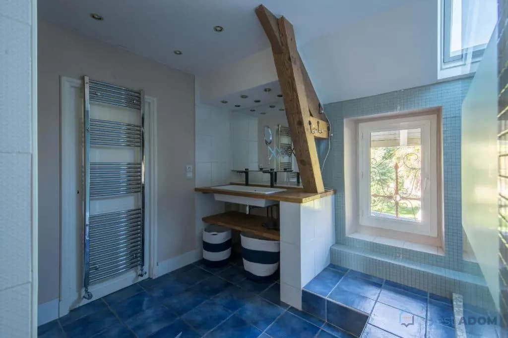 Maison avec jardin de 1200m et billard - Photo 1