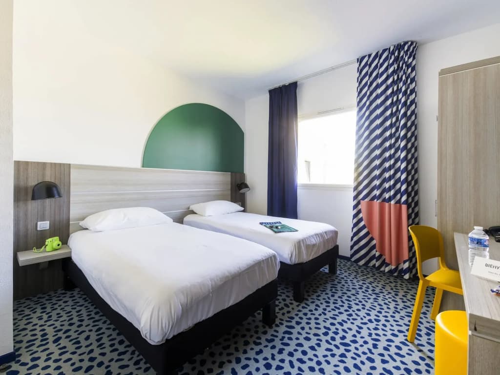 ibis Styles Marseille Plan de Campagne - Photo 2