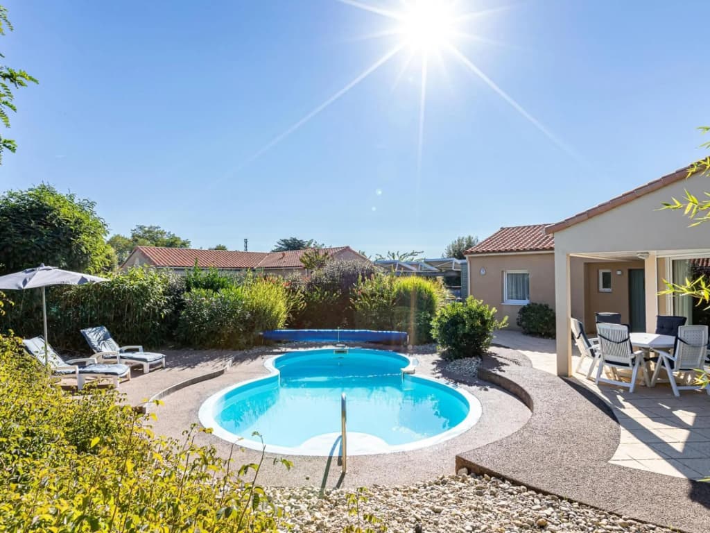 Luxurious Villa With Private Pool in the Vendee - Miniature 7