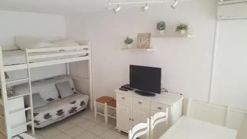 Appartement T2 - 4 couchages - LES BALCONS DE LA MEDITERRANEE - Photo 2