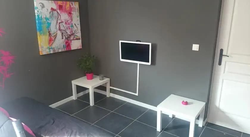 Bedroom Agde 34300 - Miniature 6