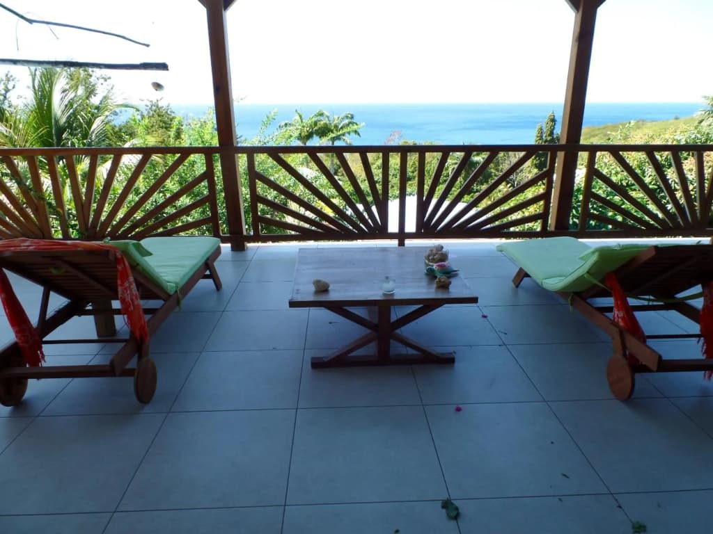 Villa de 6 chambres a Pointe Noire a 150 m de la plage avec vue sur la mer piscine privee et jardin clos - Photo 1