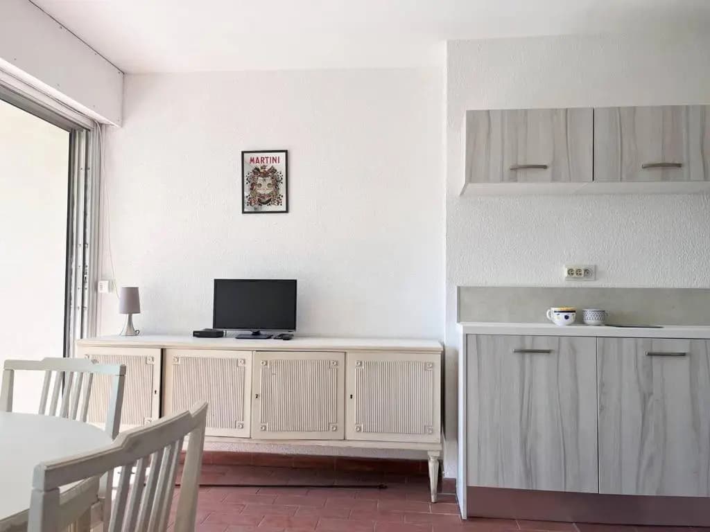 Appartement Le Lavandou, 1 pièce, 2 personnes - FR-1-251-224 - Photo 1