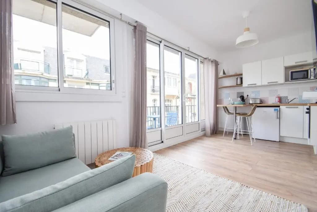 Appartement cosy 2 pers vue mer balcon hyper centre Dinard - Photo 2