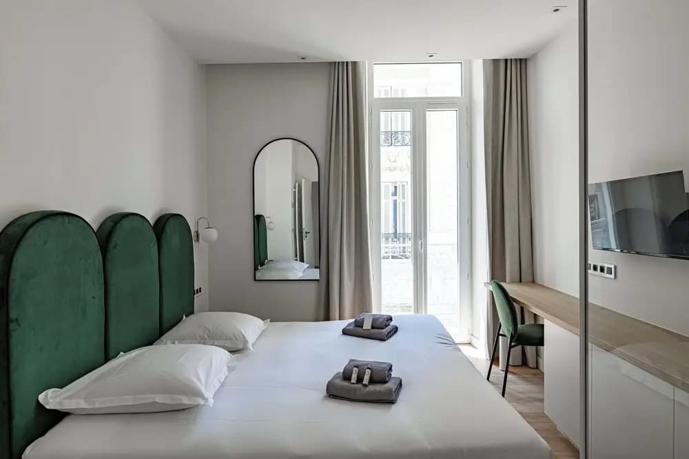 Superb Apartment in the Heart of Cannes - Photo 4