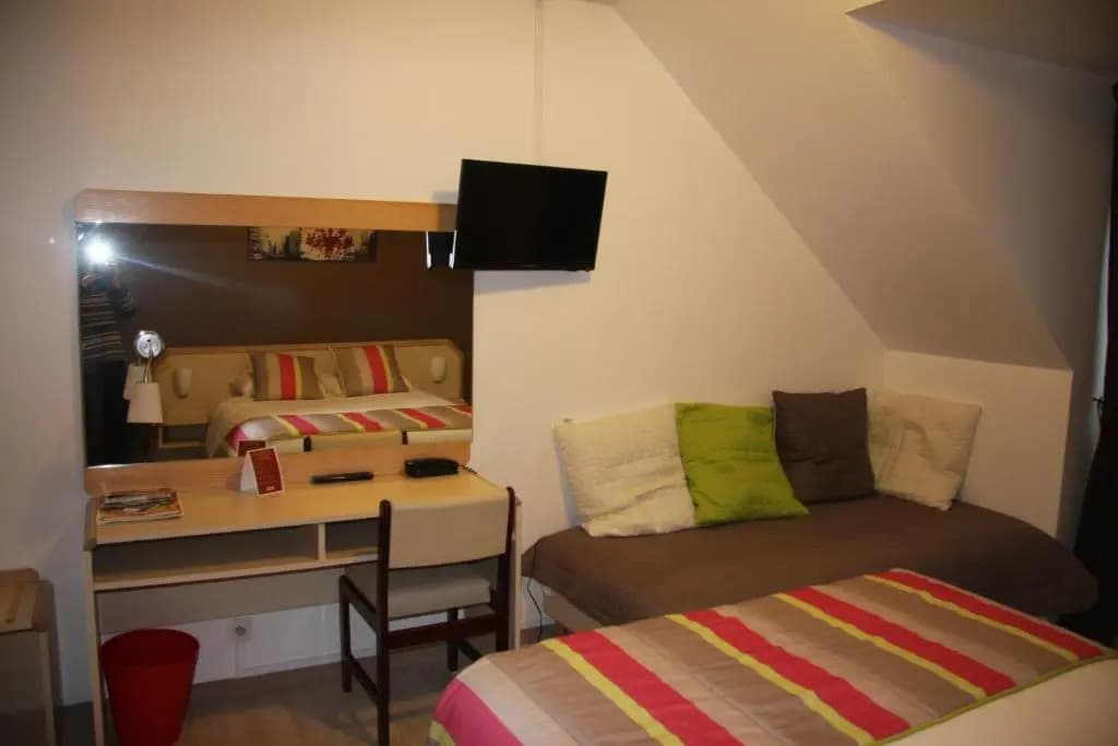 Brit Hotel Cherbourg Octeville - Photo 2