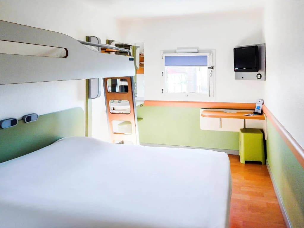 ibis budget Clermont Ferrand Sud - Photo 5