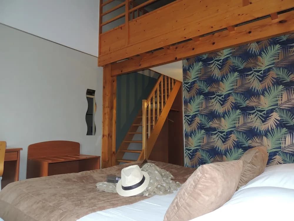 Hotel Les Trois Marchands - Photo 3
