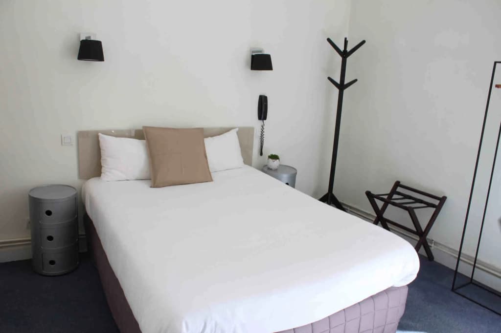 Hotel Henri IV - Photo 3