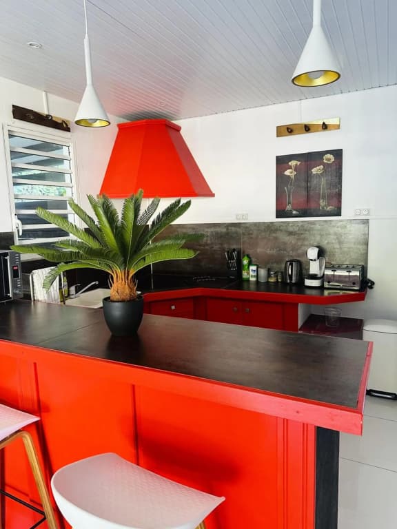 Maison d'une chambre avec piscine partagee terrasse amenagee et wifi a Sainte Rose a 5 km de la plage - Miniature 7