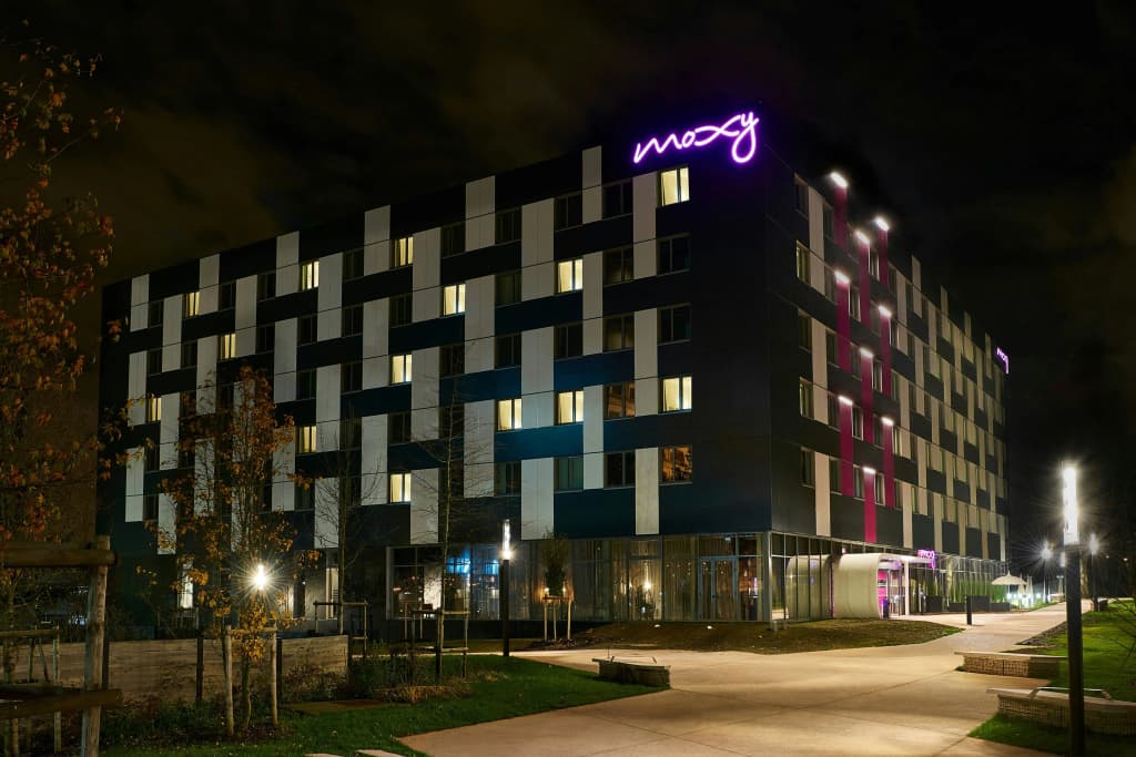 Moxy Paris Charles de Gaulle Airport - Photo 1