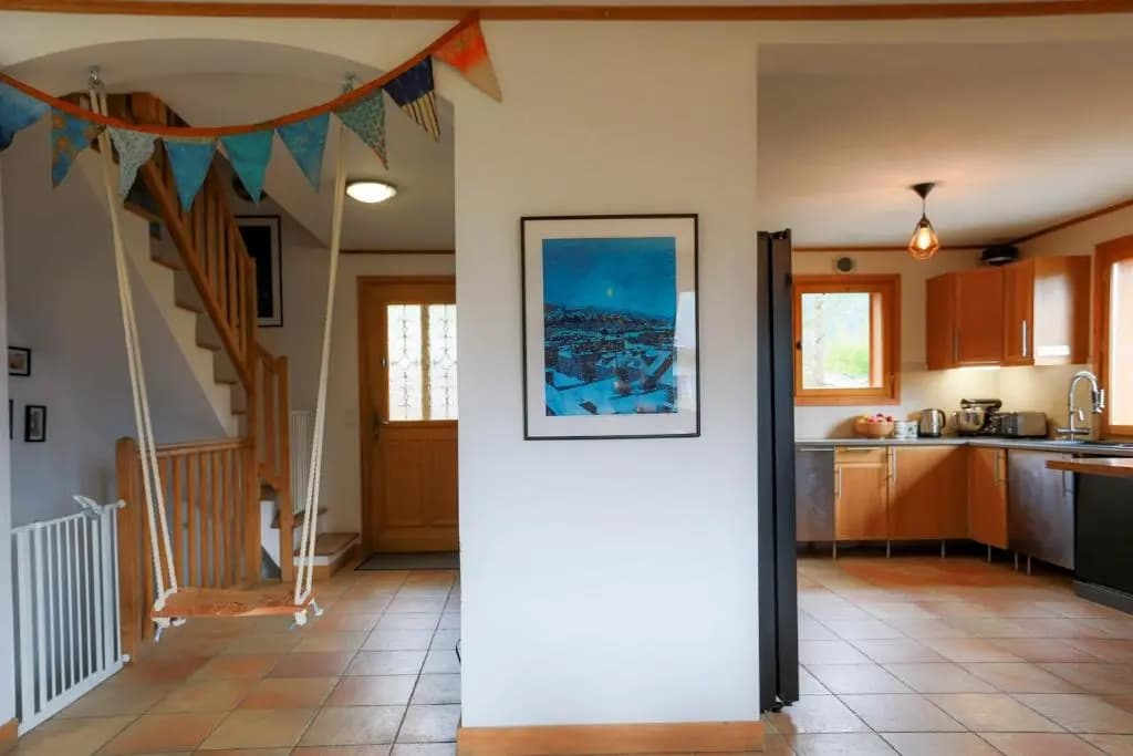 Chamonix Large Chalet, Sleeps 12, 200m2, 5 Bedroom, 4 Bathroom, Garden, Jacuzzi, Sauna - Photo 3