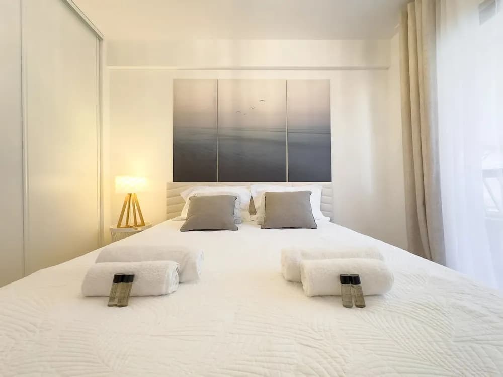 Le Dor in Cannes With 1 Bedrooms and 1 Bathrooms - Photo 5