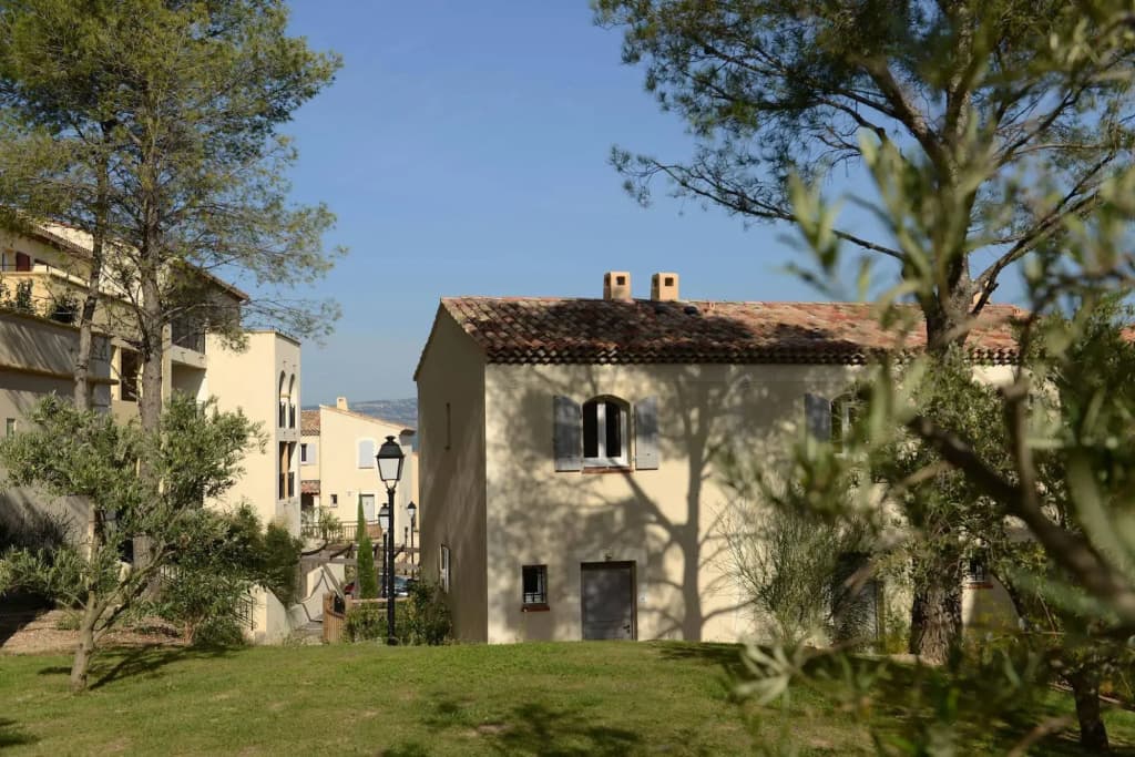 Pierre & Vacances Residence Les Coteaux de Pont-Royal - Photo 1