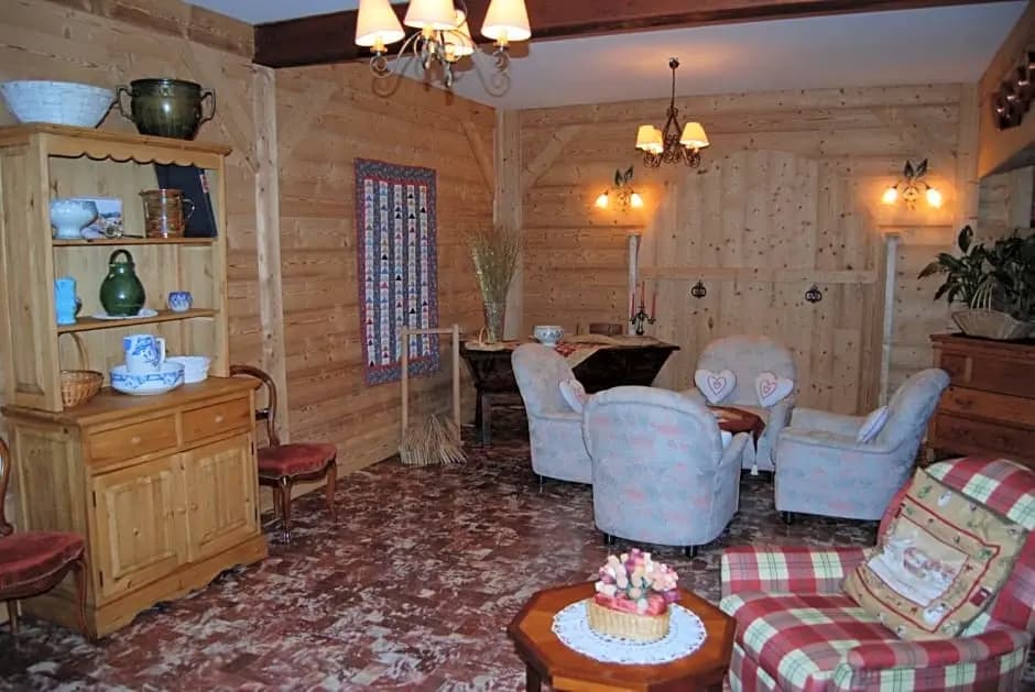 Hôtel De La Couronne - Photo 3