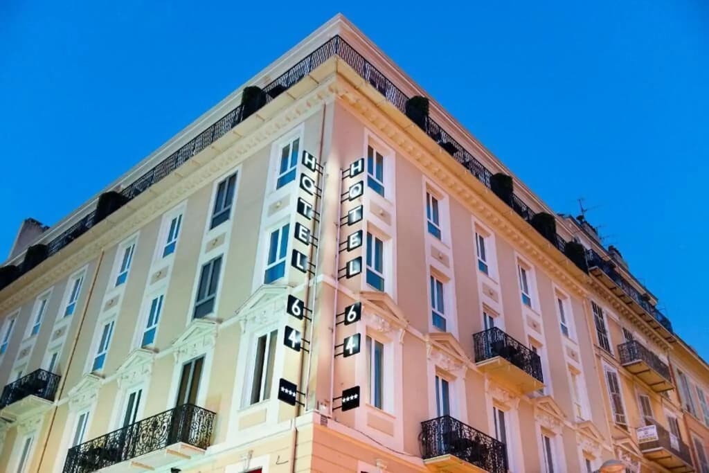 Hotel 64 Nice - Photo 1