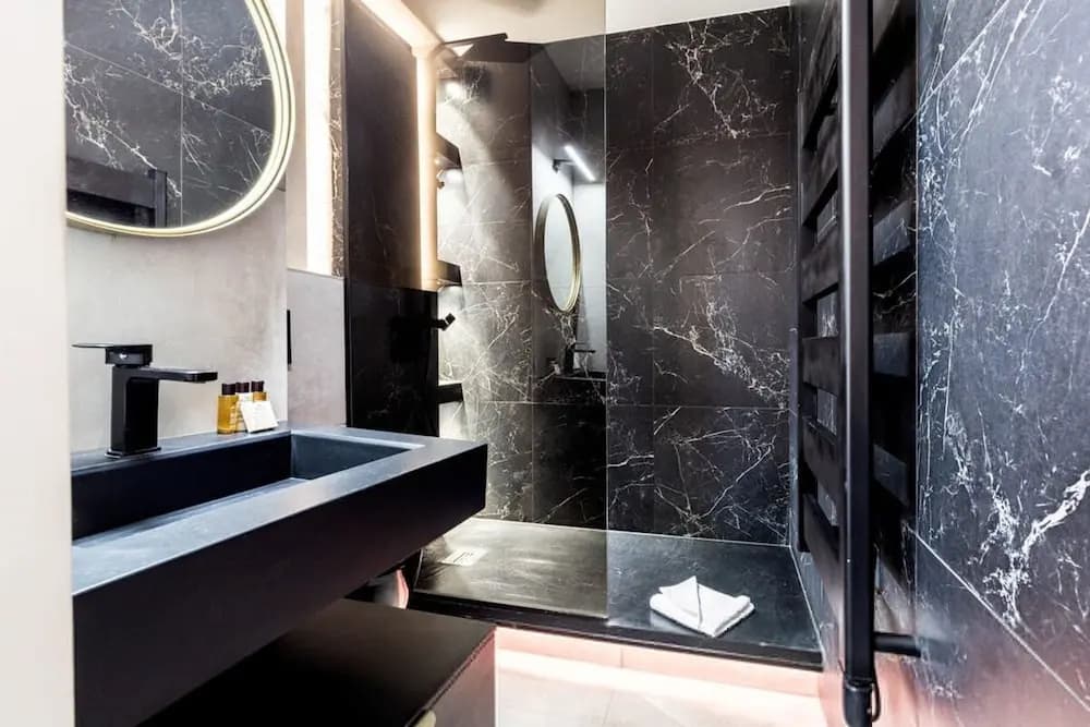 Petit Violette I Amazing 1 Bed Apt in Paris - Miniature 6