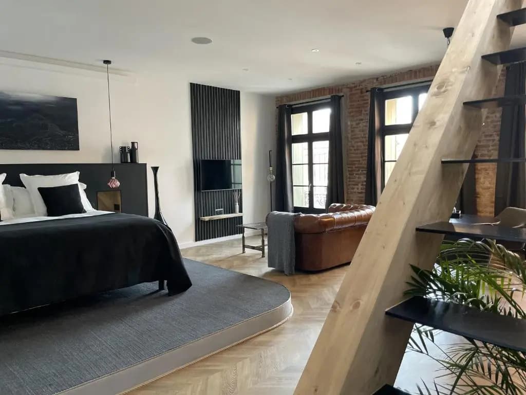 Ennéa - Jacuzzi & Luxury Suites - Photo 2