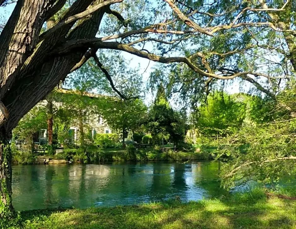 Mas Le Pont des Aubes - Miniature 6