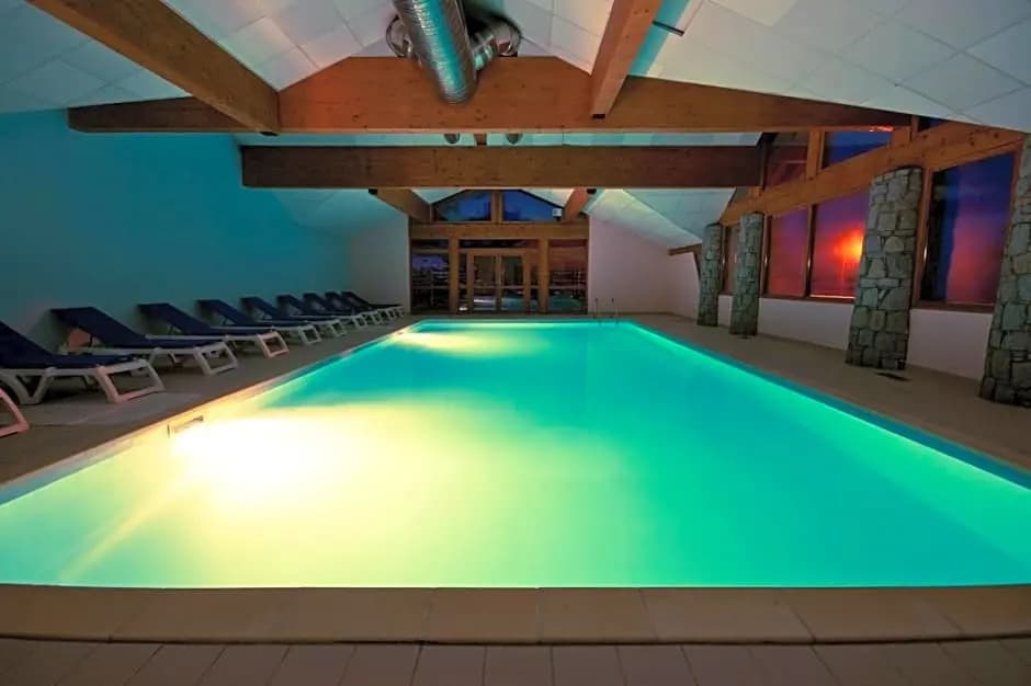 Skissim Select - Chalets Le Grand Panorama II 3* by Travelski - Miniature 8