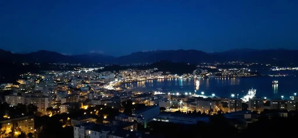 VILLA BELVEDERE D'AJACCIO, VILLA ENTIERE VUE MER POUR 2 à 10 VOYAGEURS - Photo 3