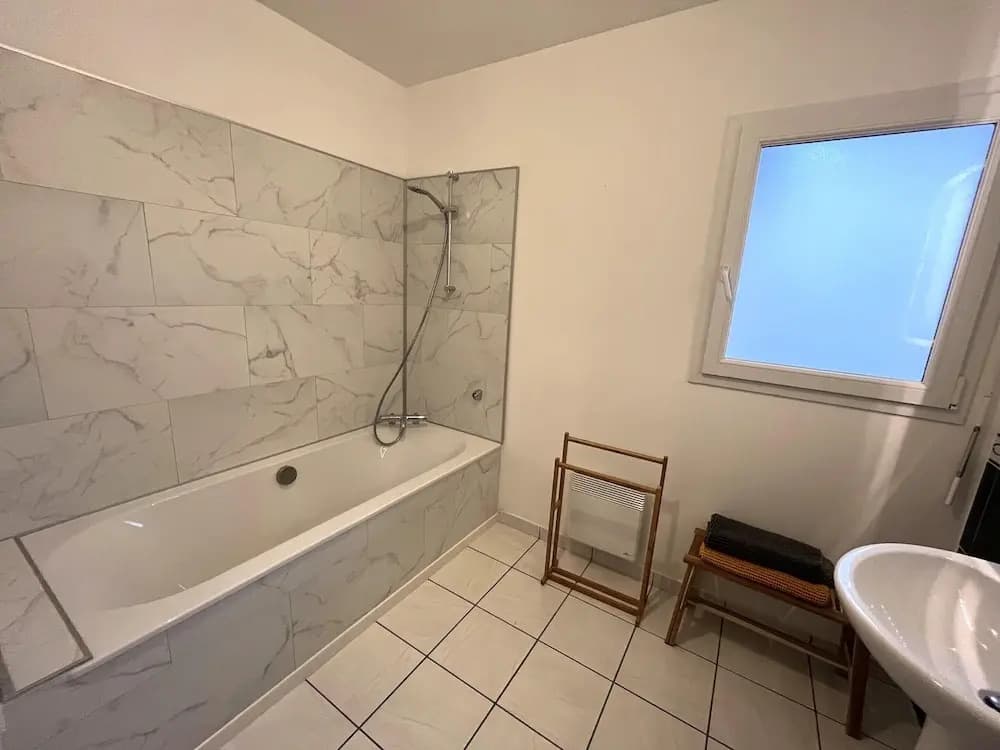 Apartment in Carantec Near Sandy Beaches - Miniature 8