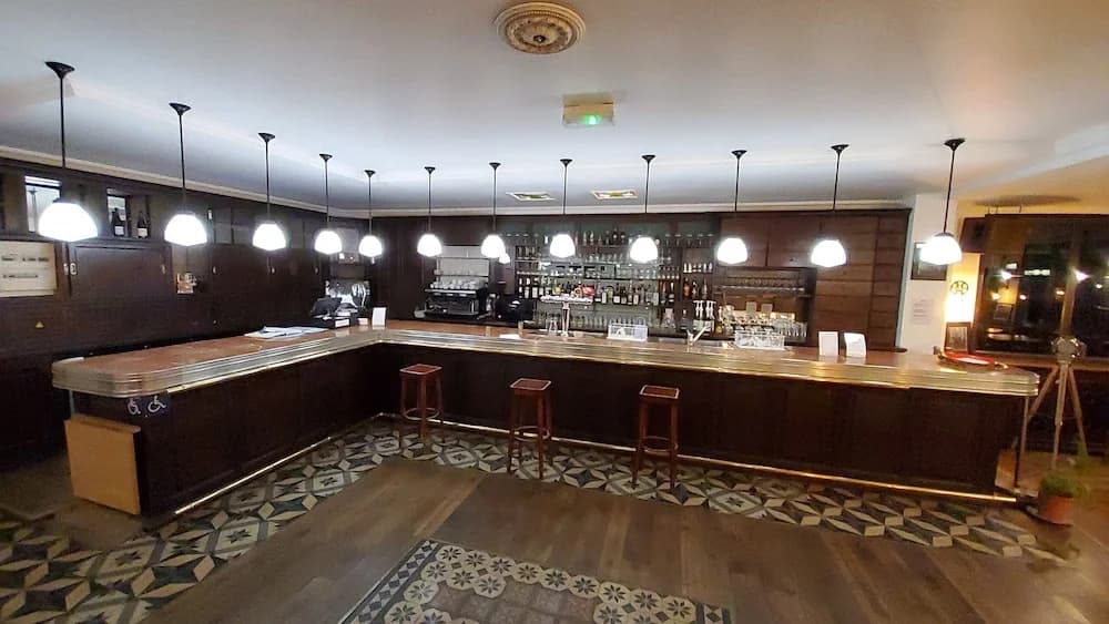 Hotel Le Sully - Photo 2